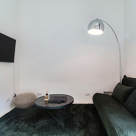 Giuliny Lovely Flat - The House Of Travelers Como Exterior photo