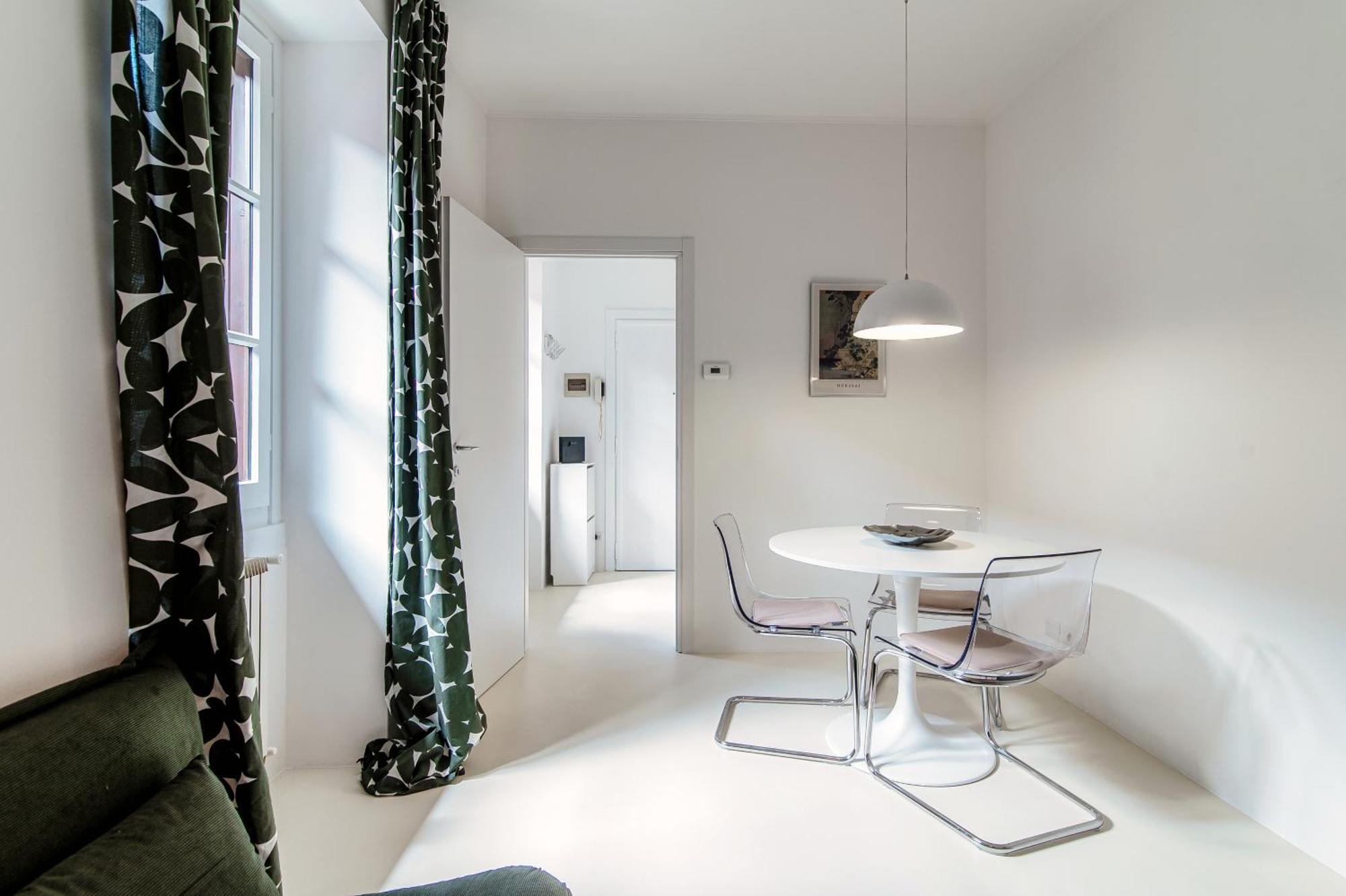 Giuliny Lovely Flat - The House Of Travelers Como Exterior photo