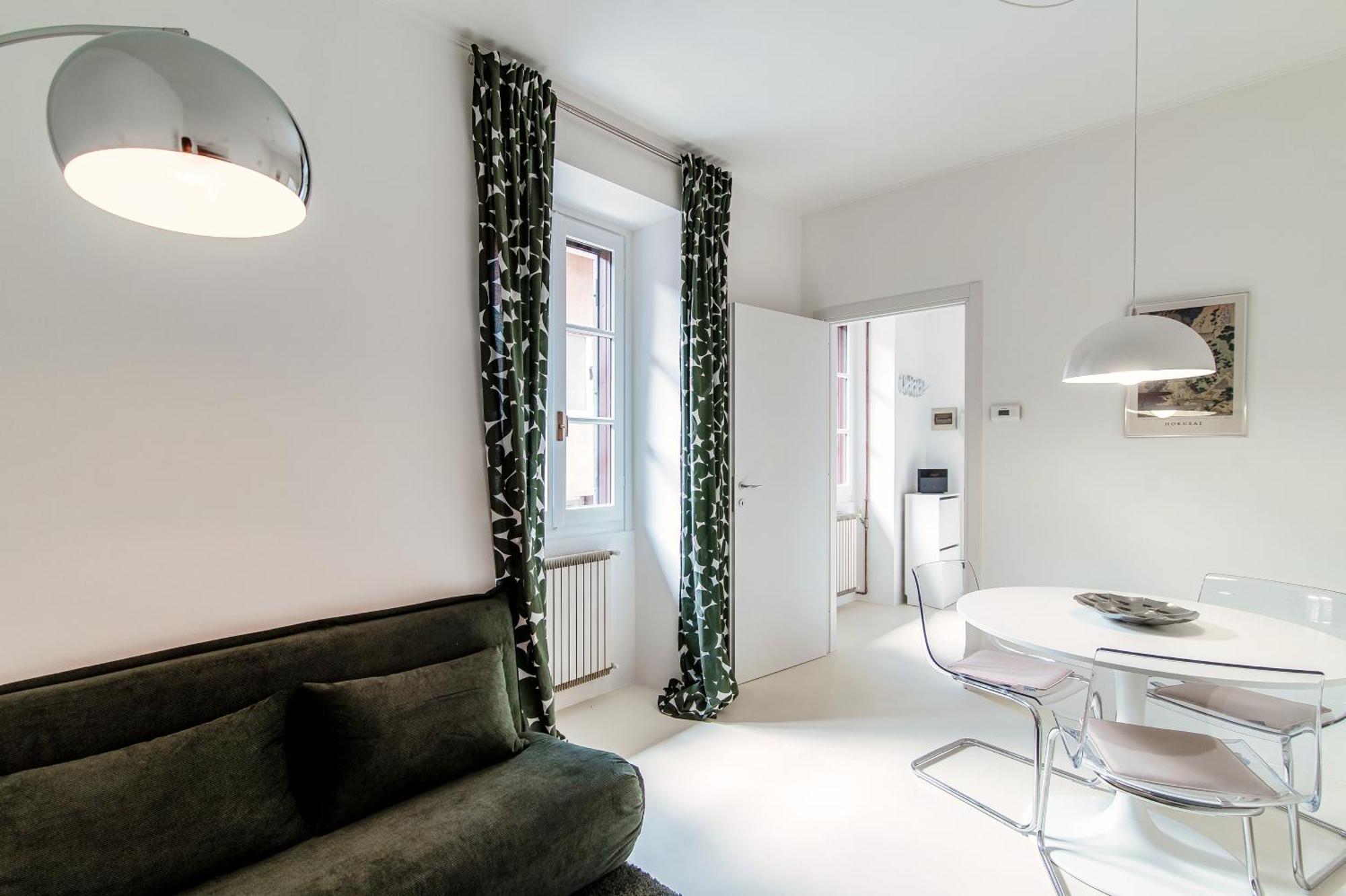 Giuliny Lovely Flat - The House Of Travelers Como Exterior photo