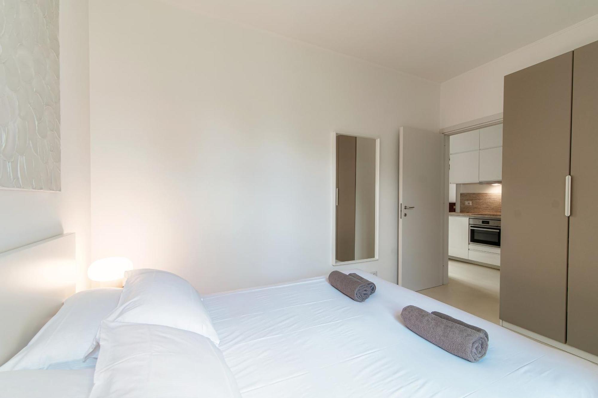 Giuliny Lovely Flat - The House Of Travelers Como Exterior photo